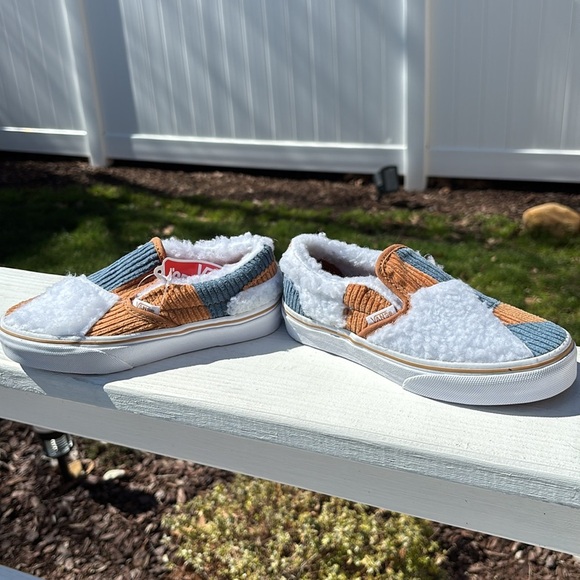 Vans Cozy Corduroy & Faux Fur Classic Slip on sneaker/shoe,Patchwork Multi color - Picture 7 of 11